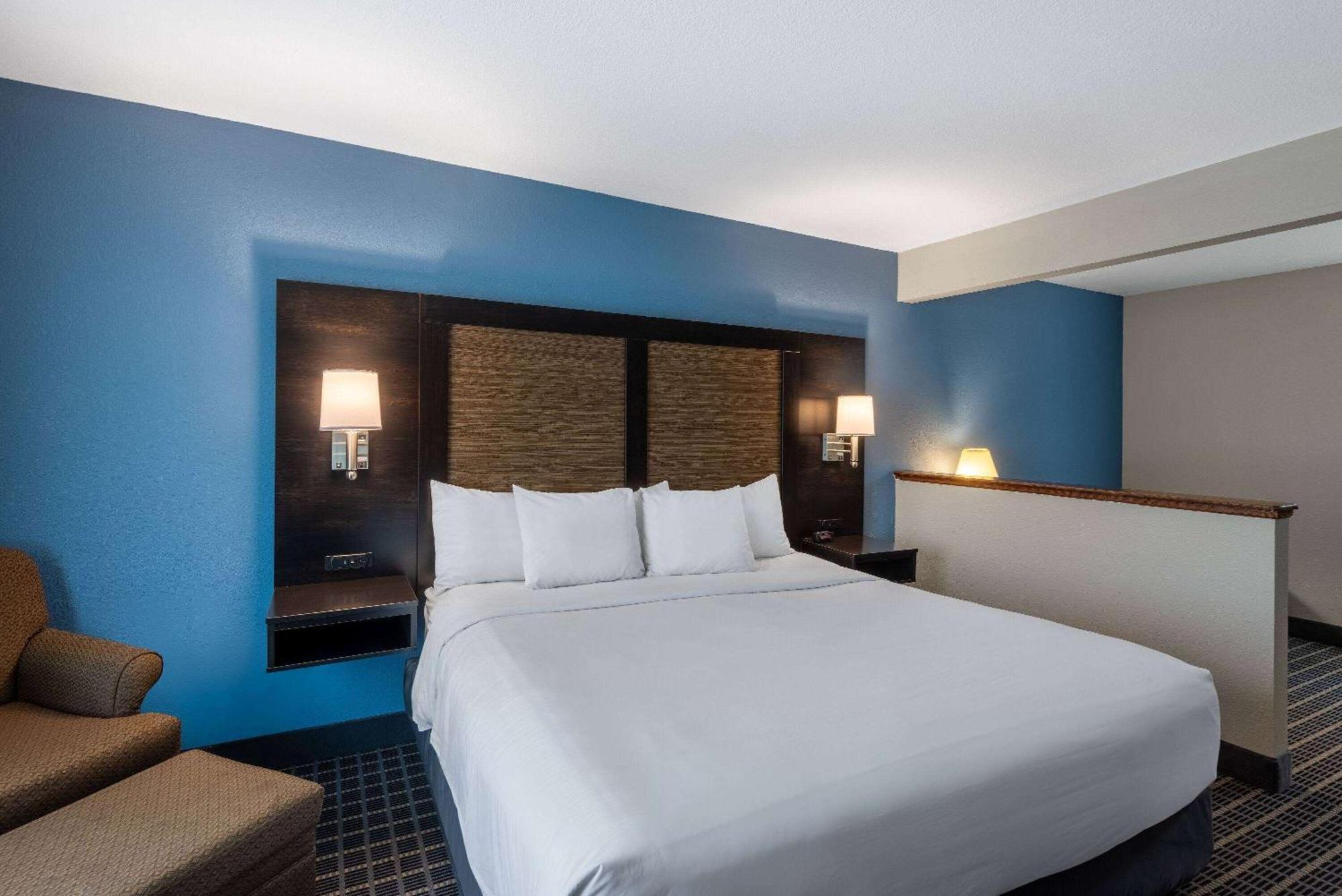 Baymont By Wyndham Kirksville University Area Extérieur photo