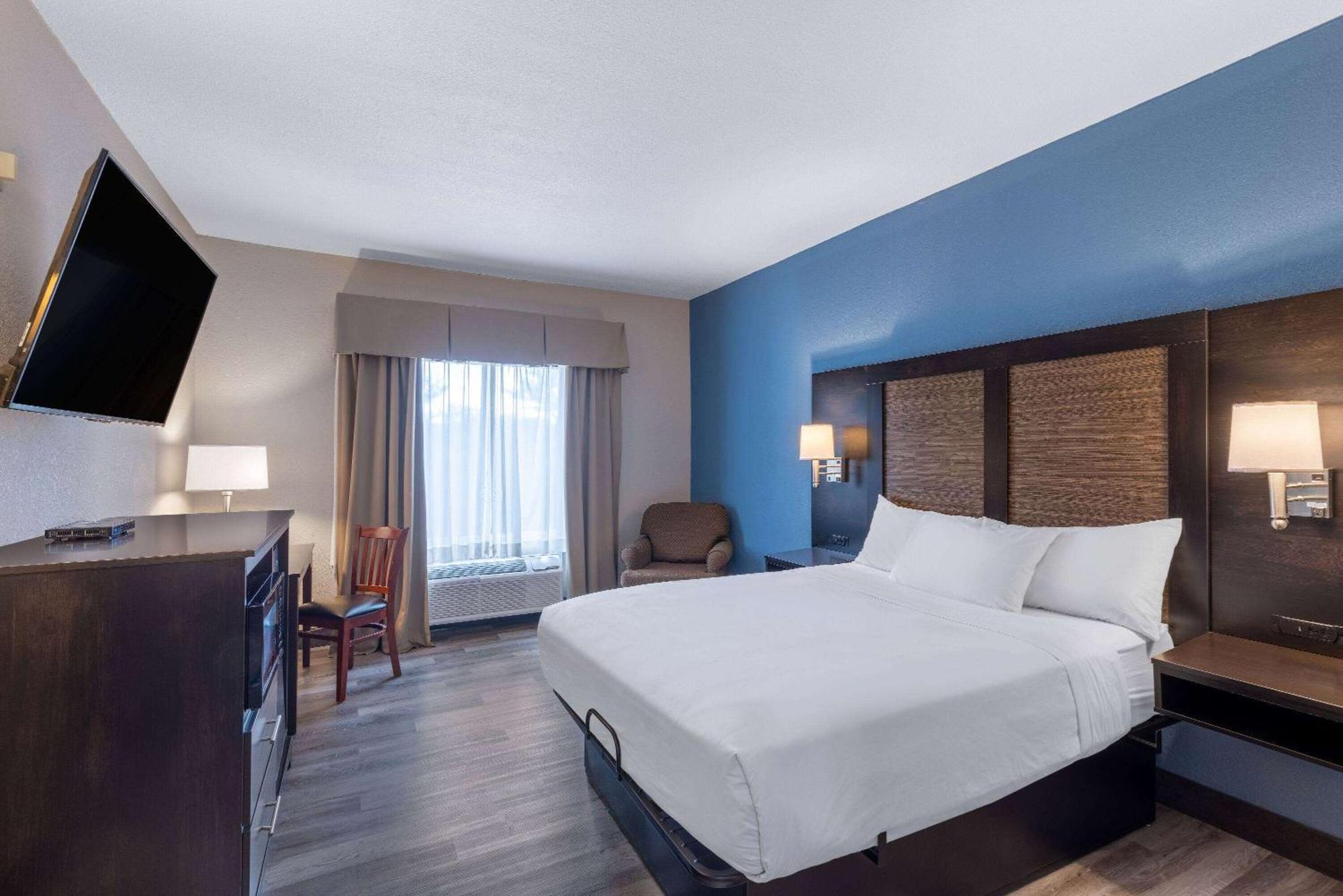 Baymont By Wyndham Kirksville University Area Extérieur photo