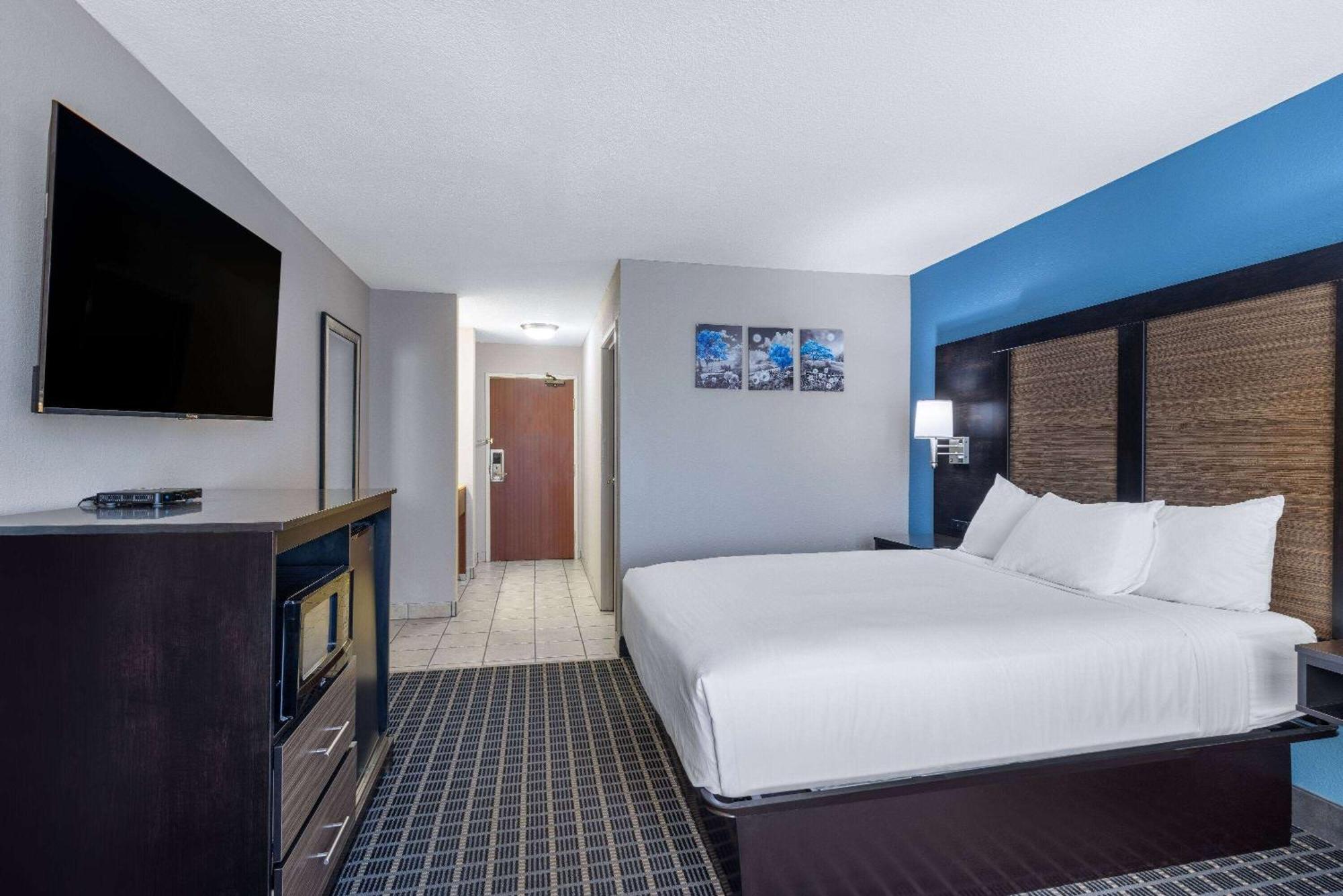 Baymont By Wyndham Kirksville University Area Extérieur photo