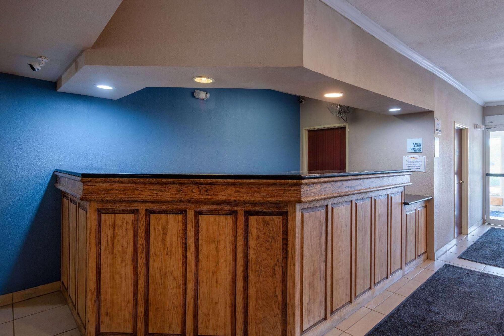 Baymont By Wyndham Kirksville University Area Extérieur photo