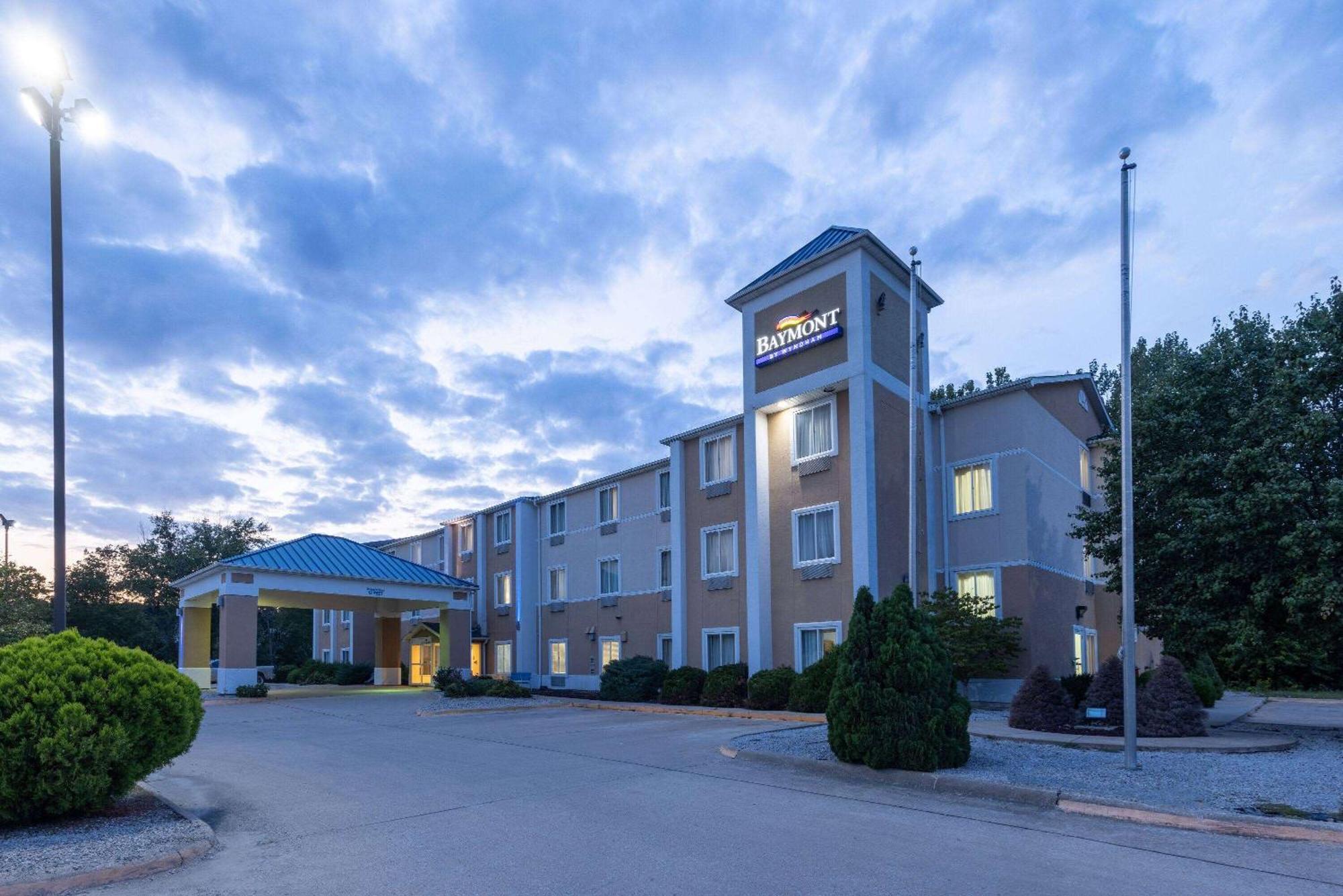Baymont By Wyndham Kirksville University Area Extérieur photo