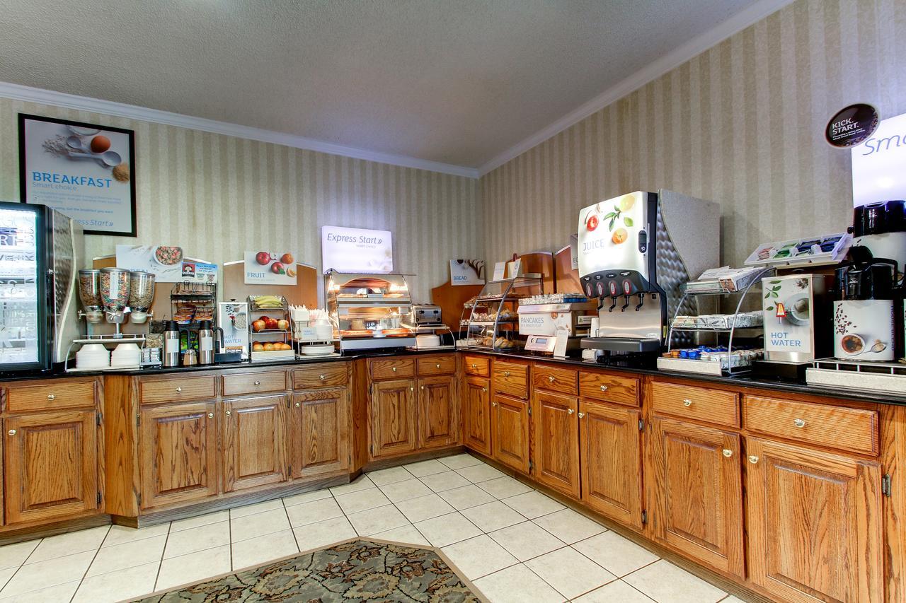 Baymont By Wyndham Kirksville University Area Extérieur photo