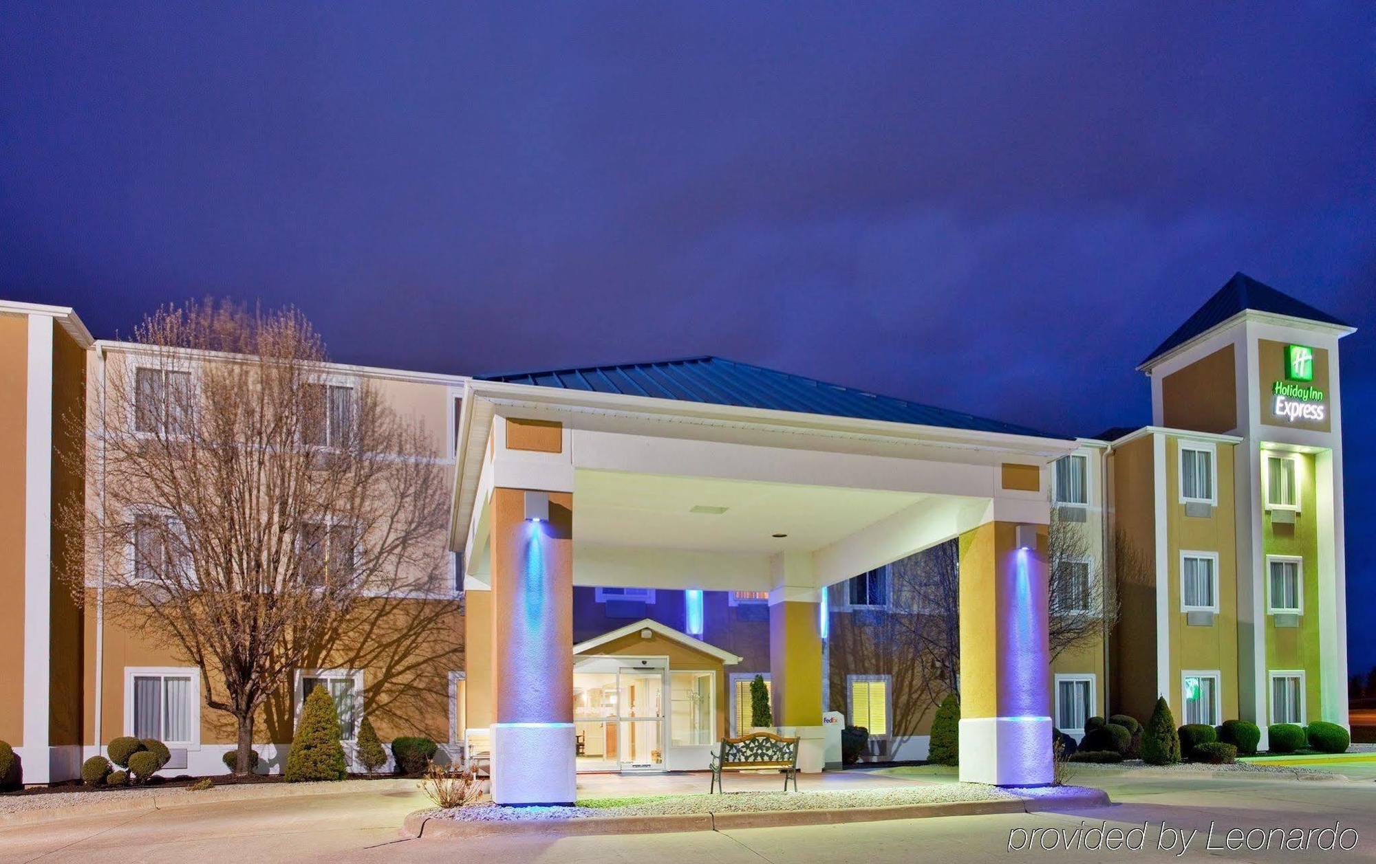 Baymont By Wyndham Kirksville University Area Extérieur photo